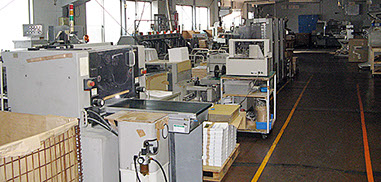 POST PRESS【製本】　綴じ機